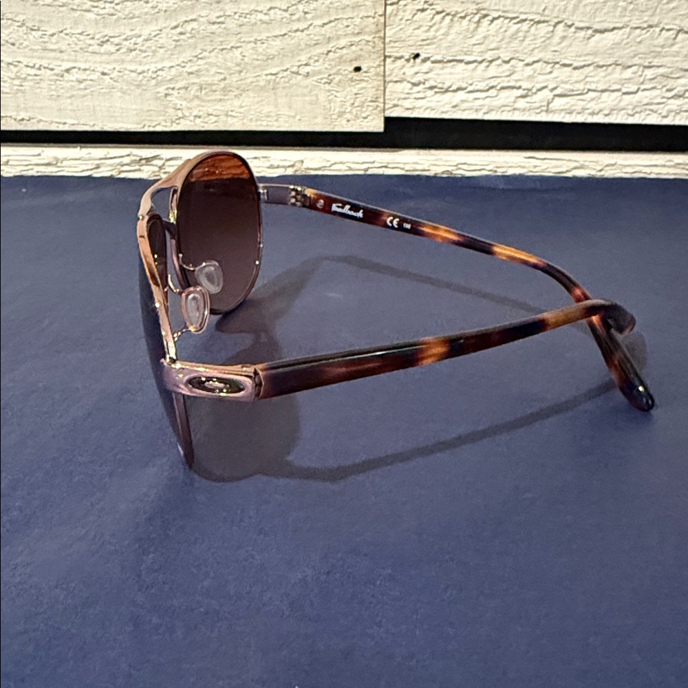 Oakley Feedback Sunglasses - image 2